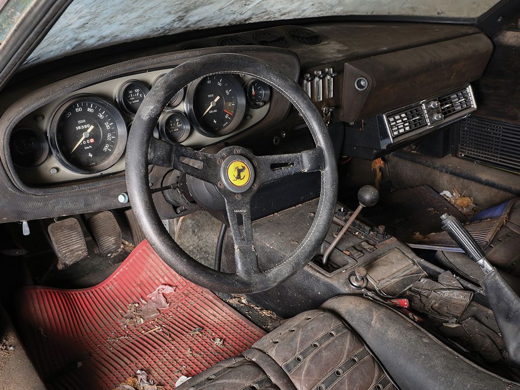 Ferrari_365GTB4_DaytonaBerlinettaAlloy_17.jpg