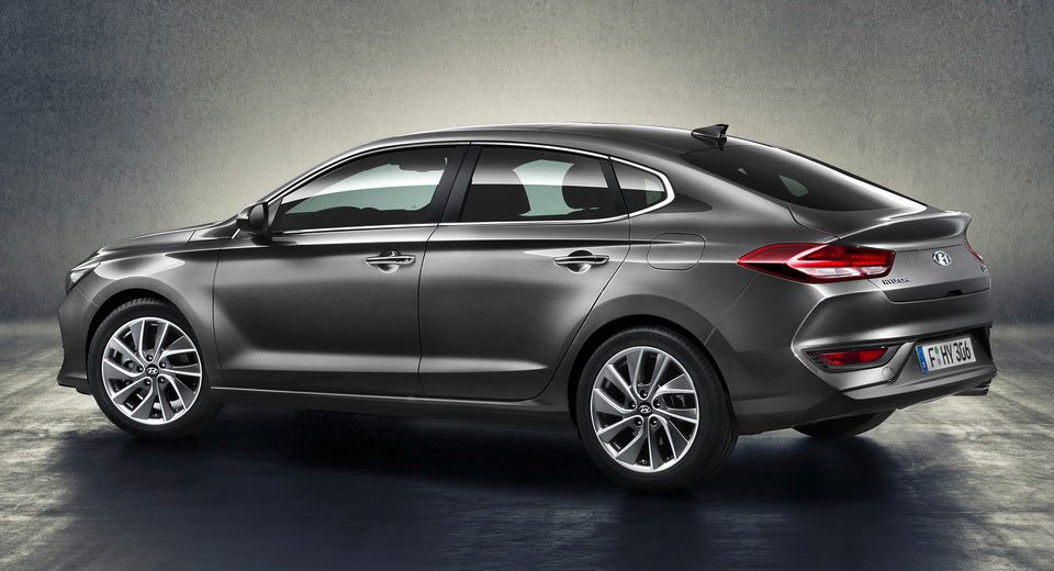 hyundai-i30-fastback-revealed-9.jpg