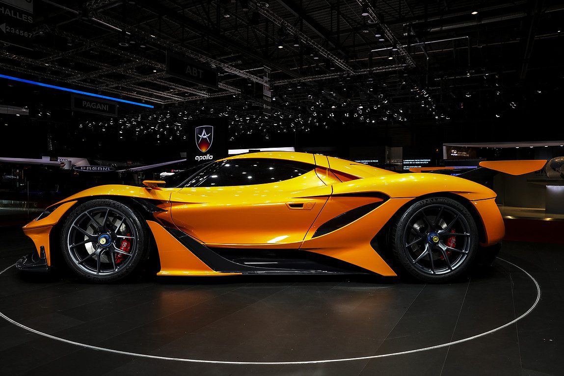 apollo-arrow-geneva-reveal-2016-12.jpg