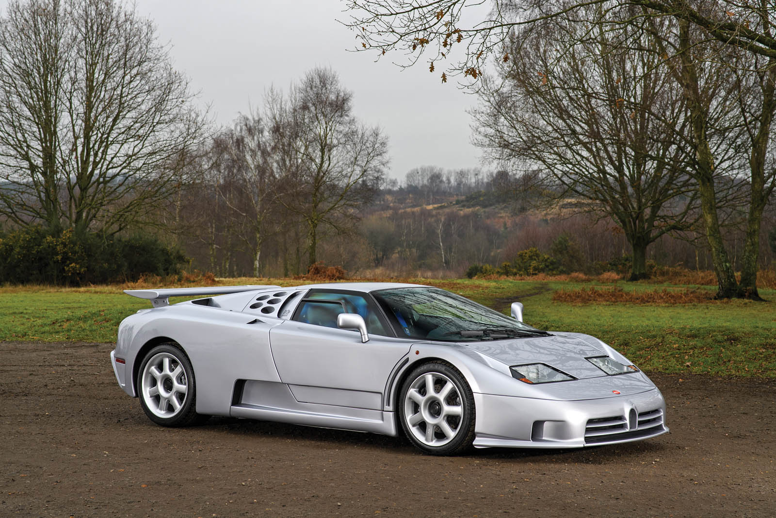 bugatti-eb110-ss-prototype-01.jpg