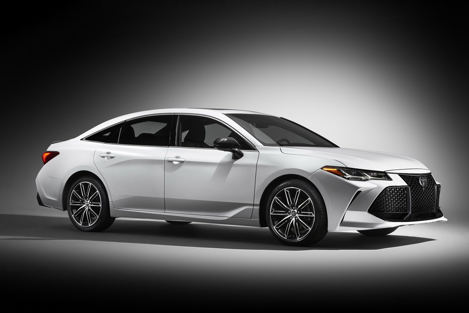 2019-toyota-avalon-35.jpg