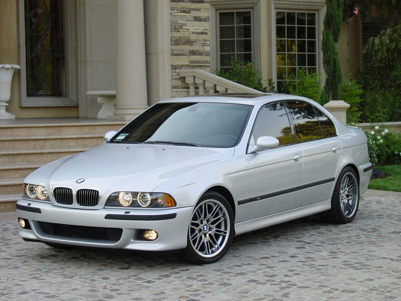 bmw_e39_m5-11.jpg