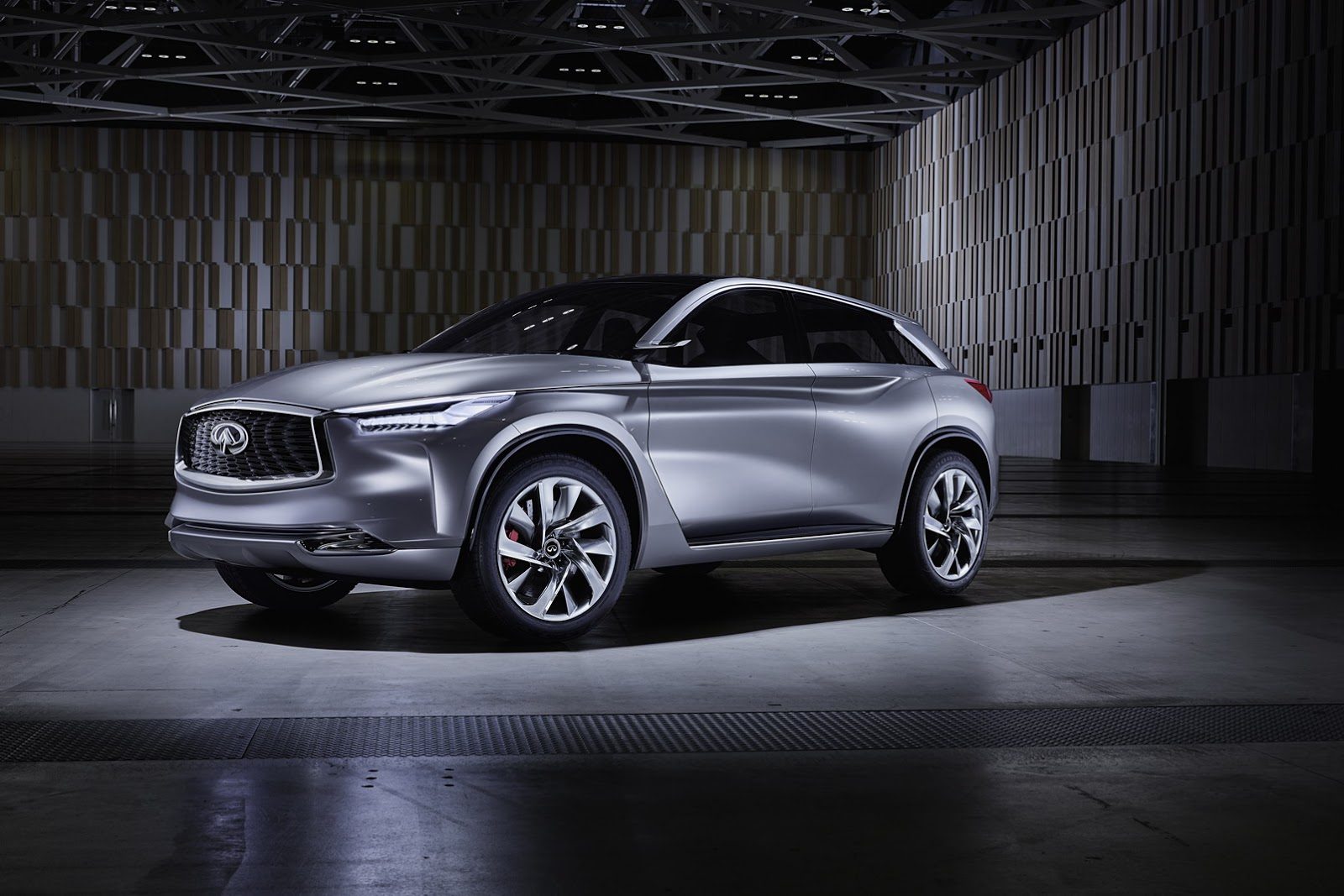 Infiniti-QX-Sport-Ins2.jpg