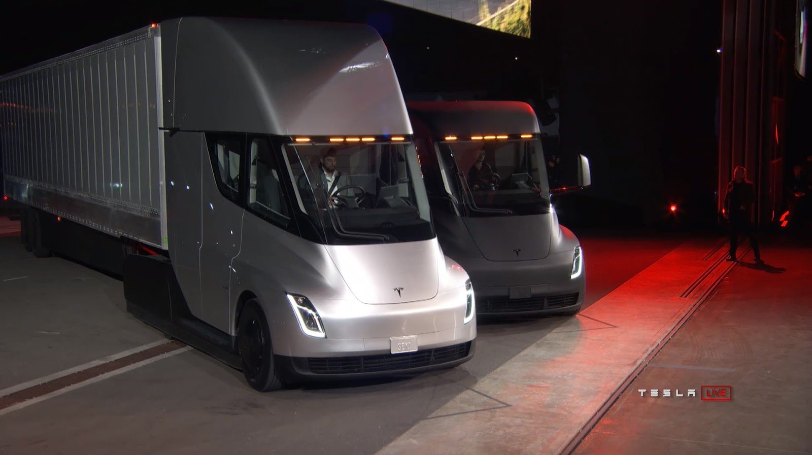 Tesla-SEMI-03.jpg