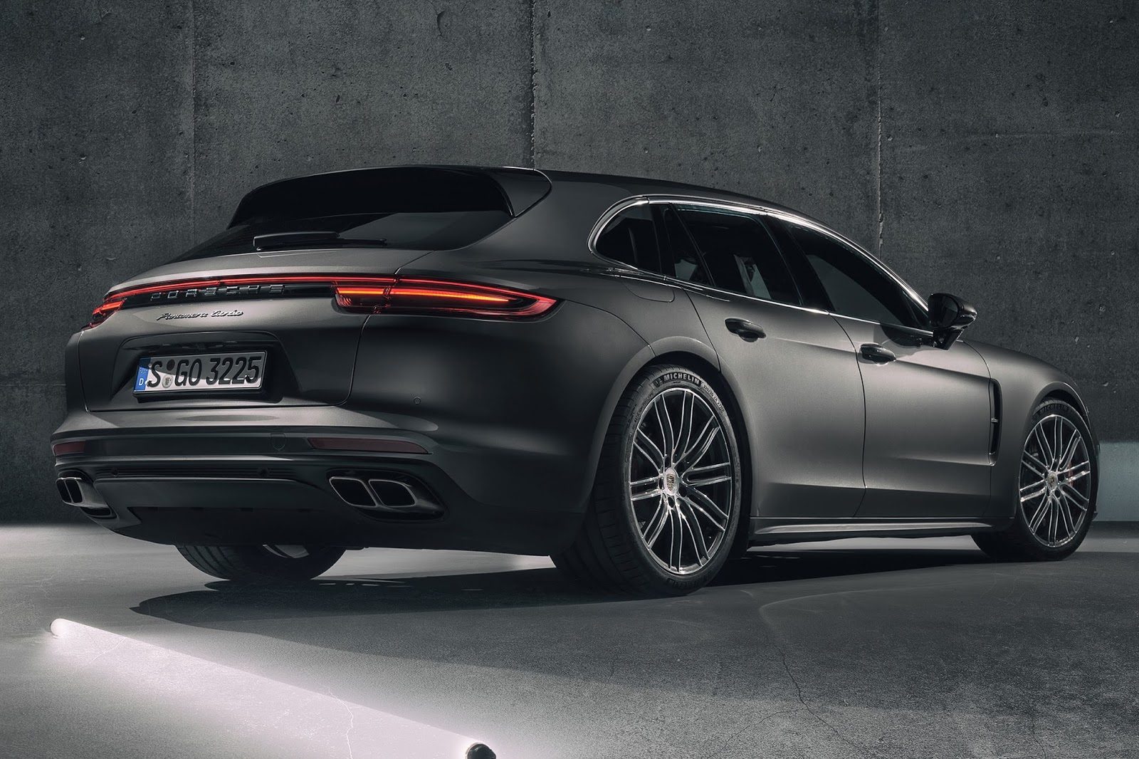 Porsche%2BPanamera%2BSport%2BTurismo%2B-12.jpg