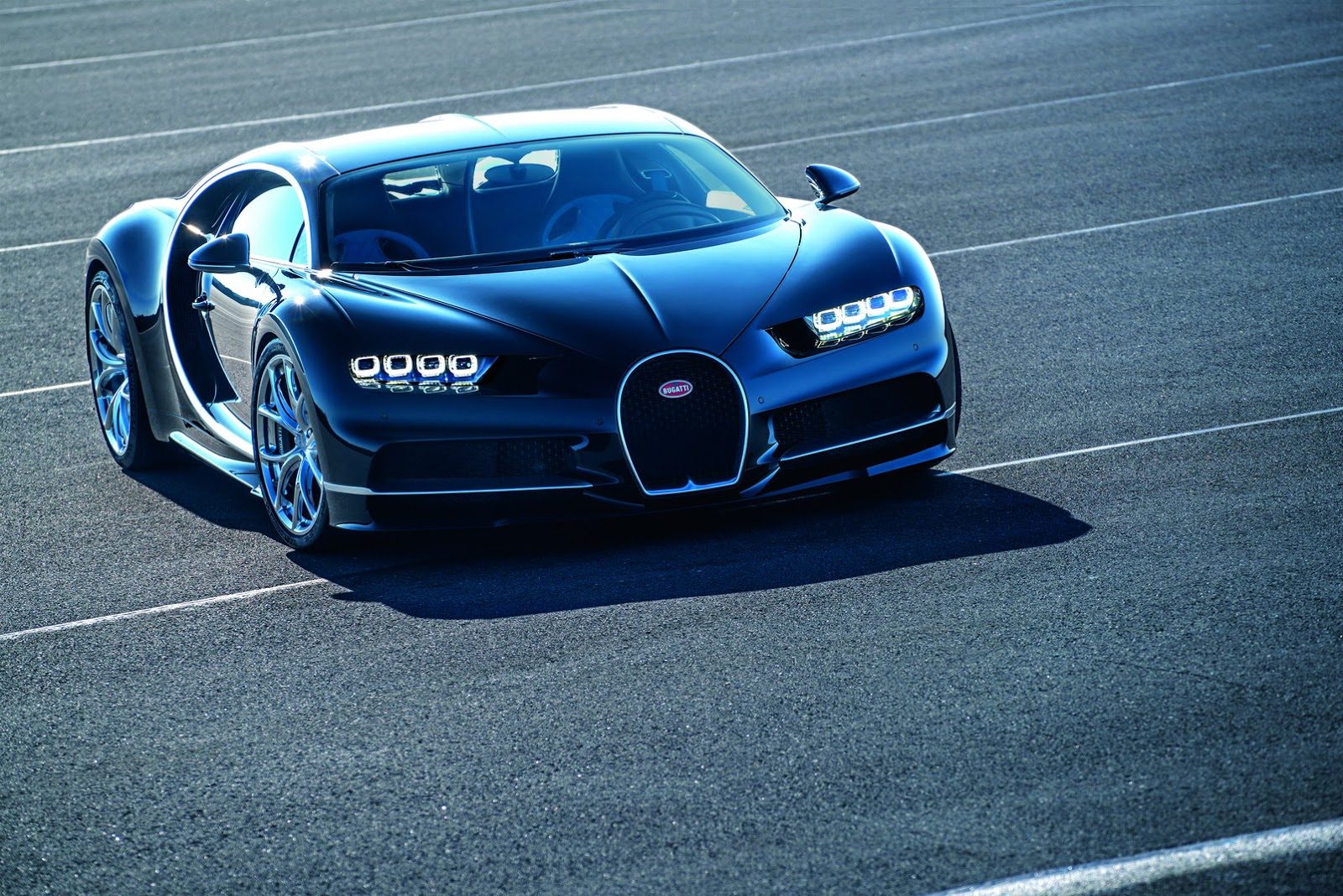 Bugatti-Chiron-43.jpg
