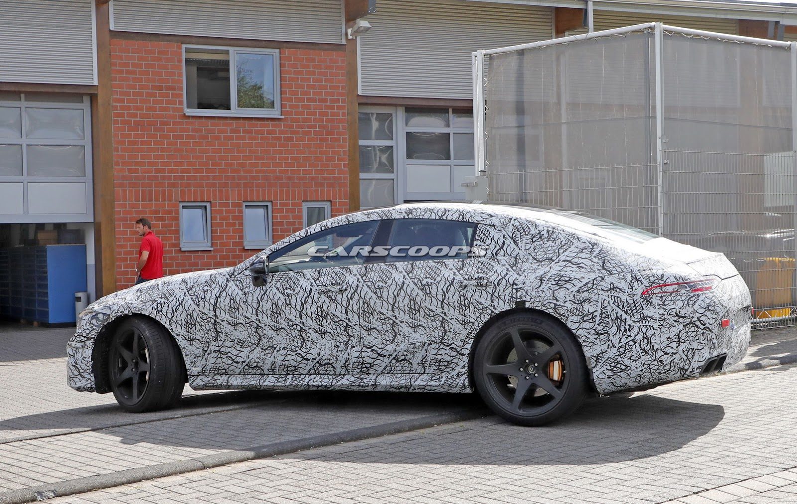 AMG-GT4-Less-Camo-Spy-22.jpg