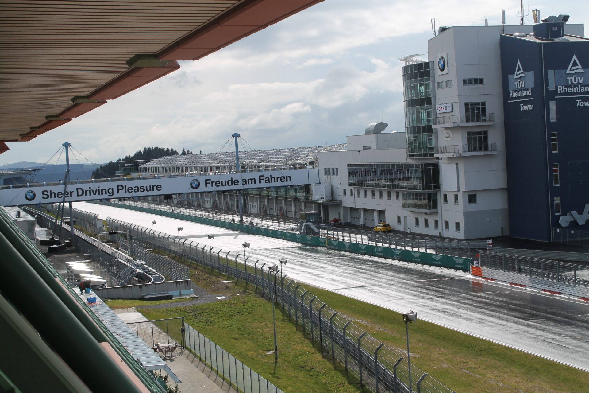 nurburgring-start-finp2uz2.jpg