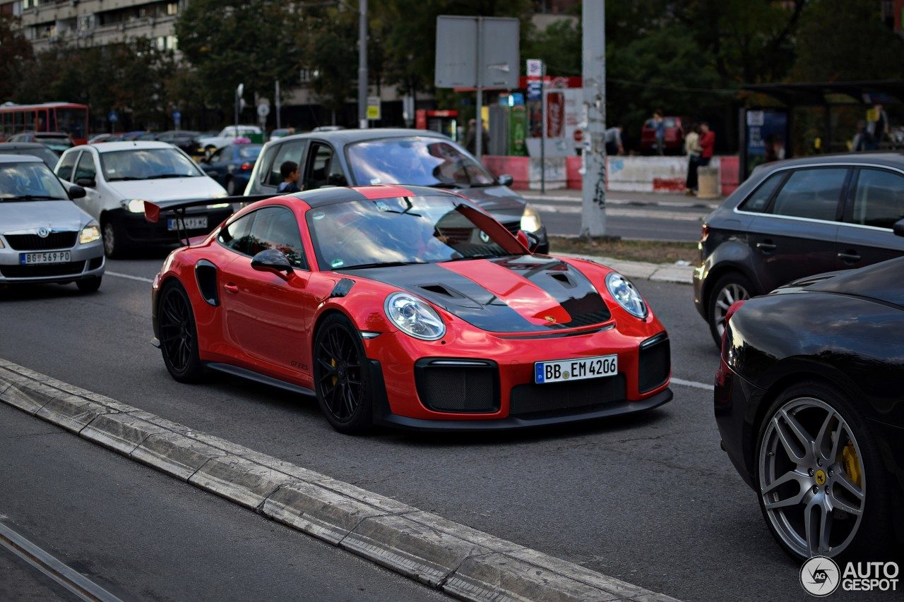 porsche-991-gt2-rs-weissach-package-c476524092017024039_3.jpg