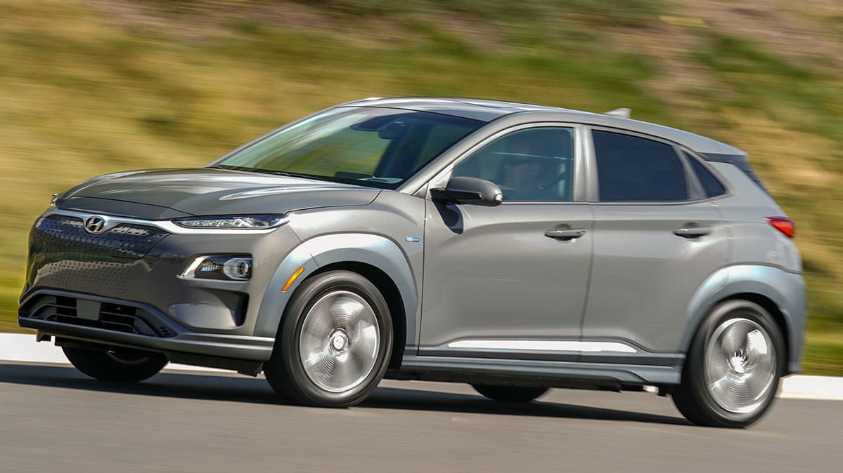 CR-Cars-InlineHero-2019-Hyundai-Kona-EV-driving-3-18