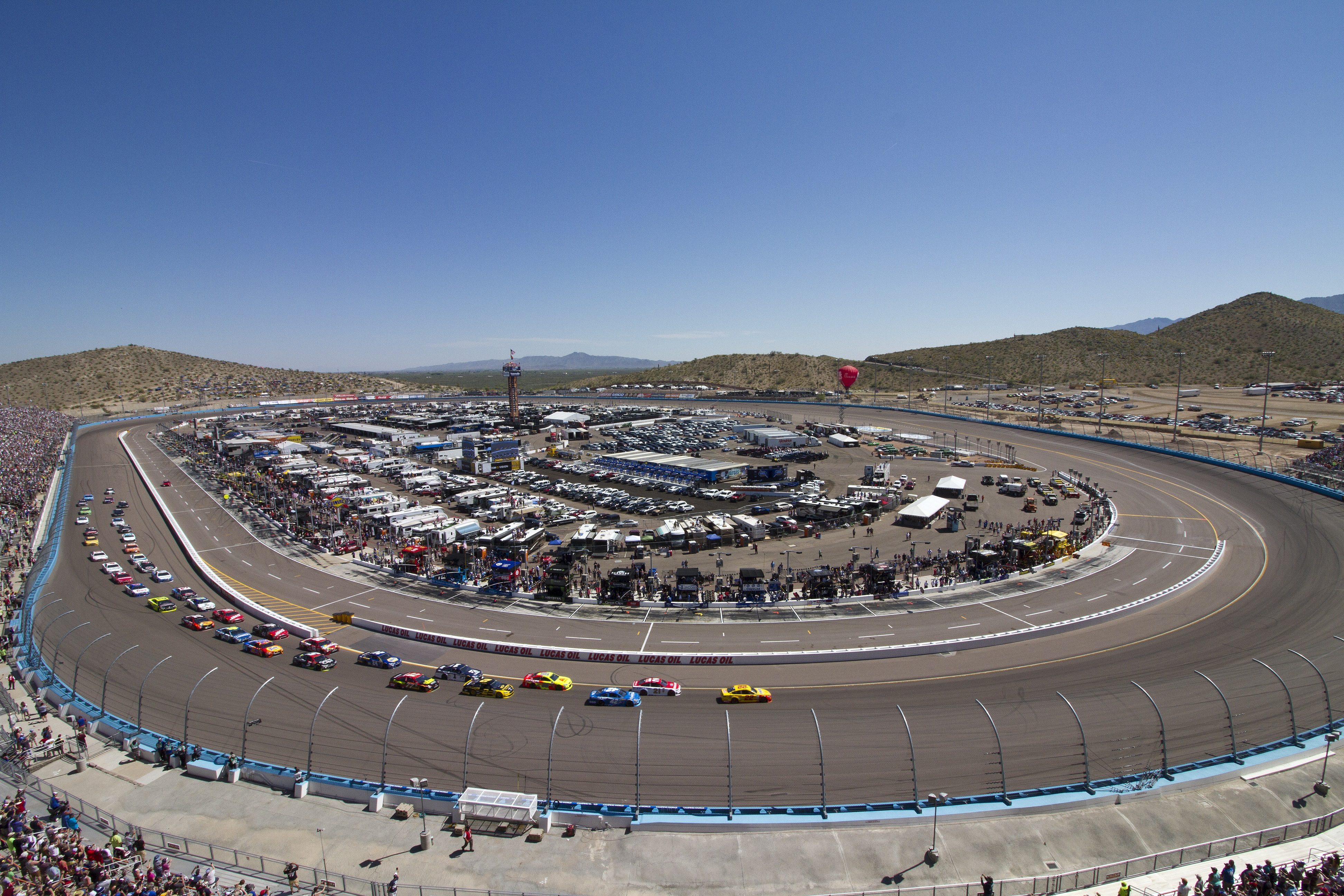 Phoenix-Raceway-1-0f8754bc5056b3a_0f87571f-5056-b3a8-49365515efb97539.jpg