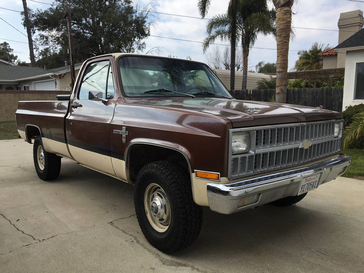 1981-Chevy-Scottsdale-K10-4x4-1.jpg