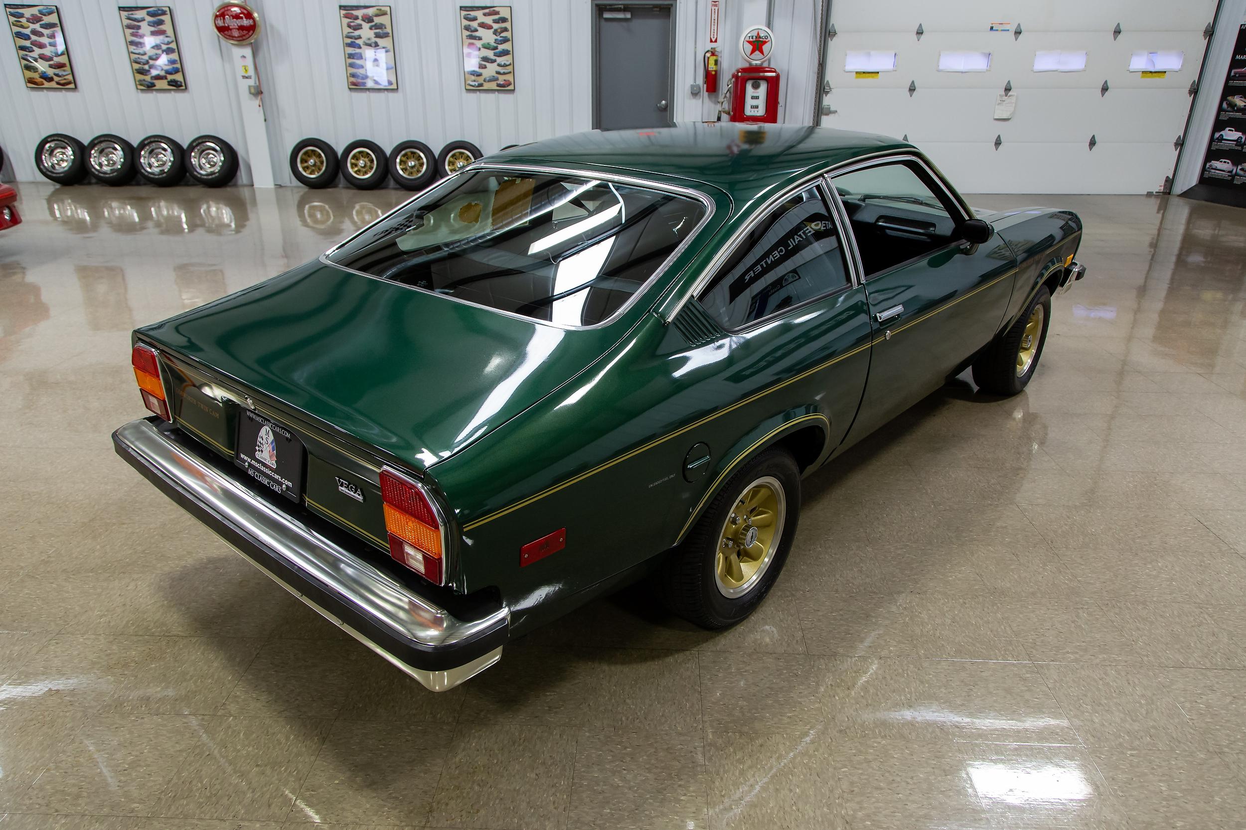 1976_chevrolet_vega_1571421921e98621410cb0Vega_023_web.jpg