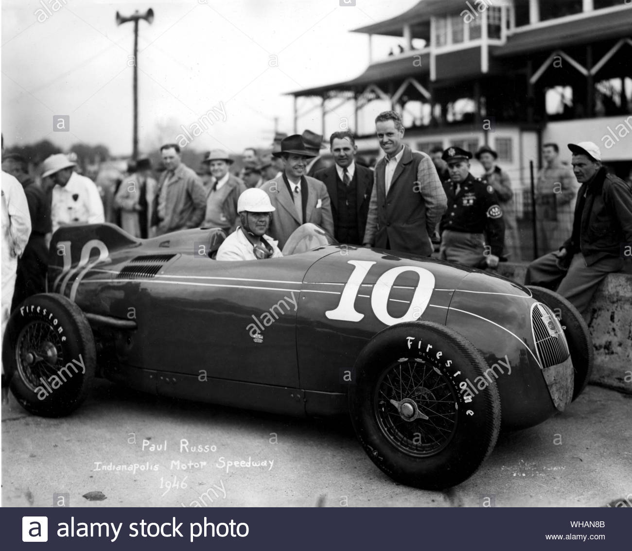 indianapolis-motor-speedway-paul-russo-in-a-fageol-twinengine-5dl-1946-WHAN8B.jpg