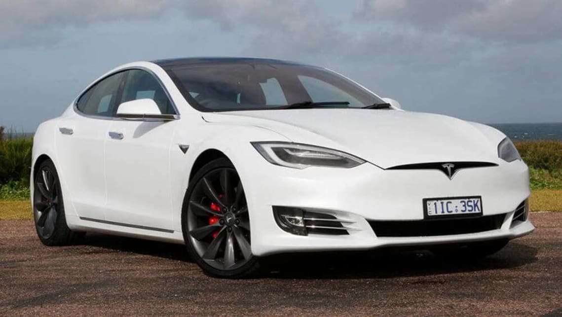 2017-Tesla-Model-S-P100D-white-sedan-Max-Klamus-1001x565-%281%29_1_0.jpg