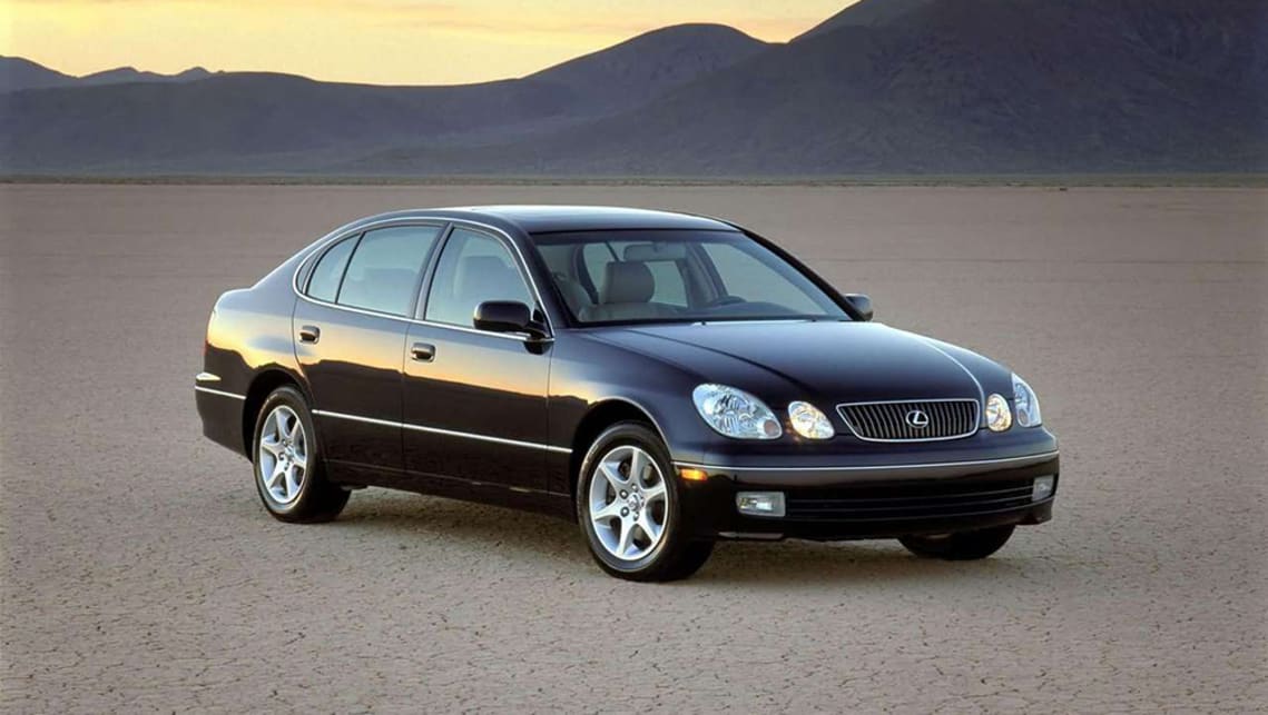 2004-Lexus-GS300-Sedan-Black-Press-Image-1001x565p.jpg