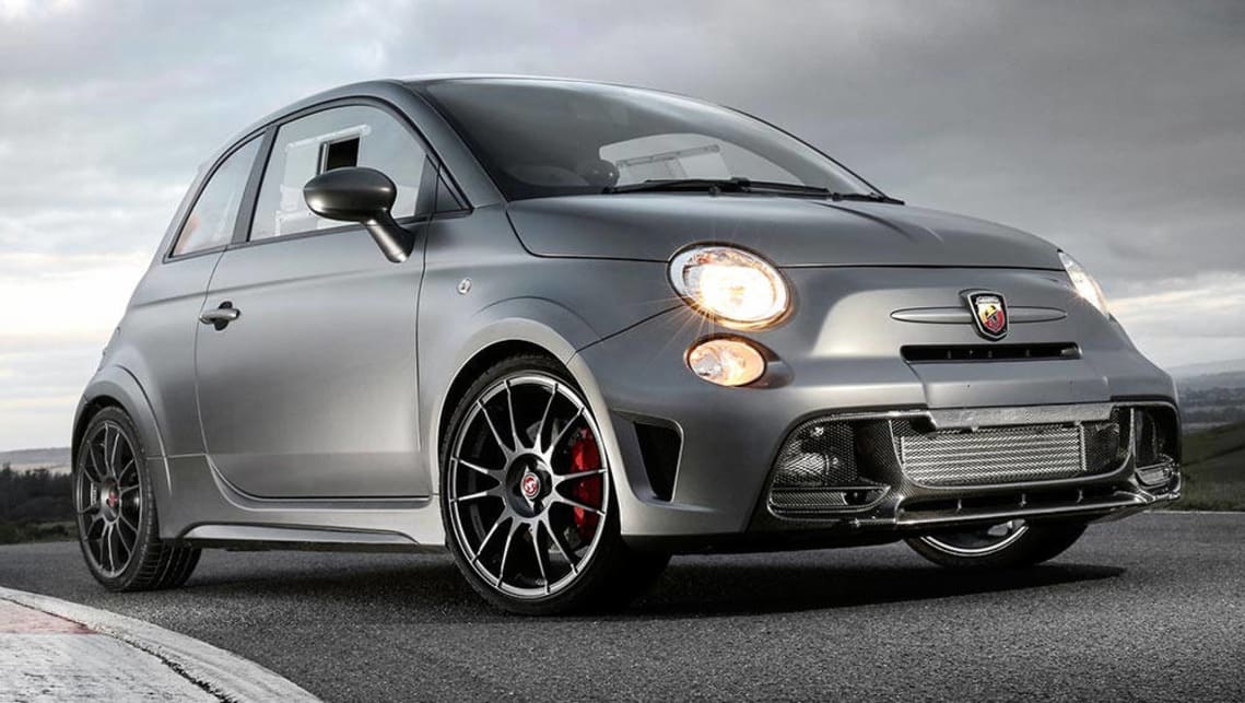 Fiat-Abarth-695-Biposto-2015%282%29.jpg