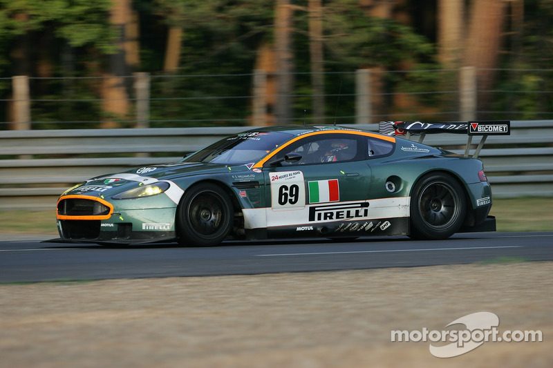 lemans-24-hours-of-le-mans-2006-69-bms-scuderia-italia-aston-martin-dbr9-fabio-babini-chri.jpg