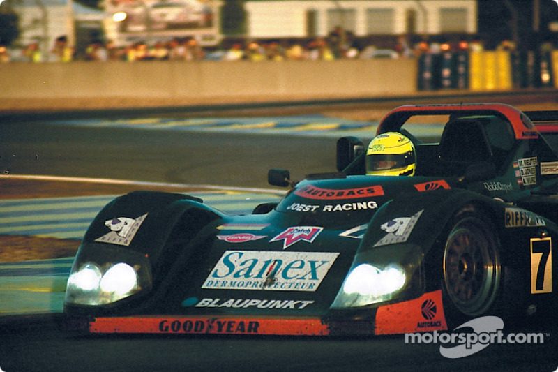 lemans-24-hours-of-le-mans-1996-7-joest-racing-twr-porsche-wsc-95-davy-jones-alexander-wur.jpg
