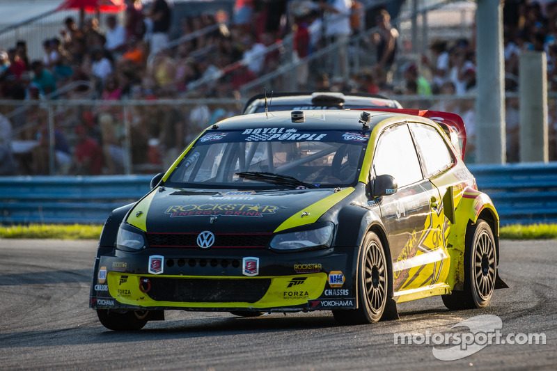 rallycross-grc-daytona-2014-34-volkswagen-andretti-rallycross-volkswagen-polo-tanner-fous.jpg