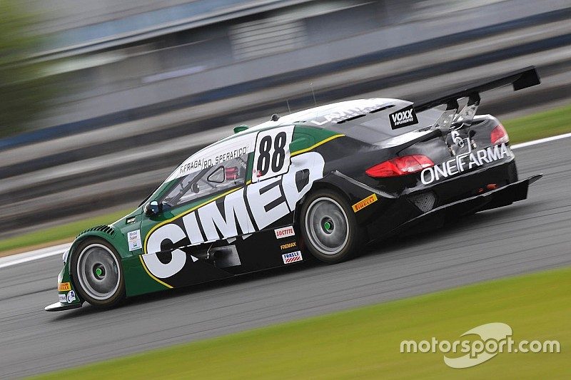 stockcar-br-curitiba-corrida-de-duplas-2016-carro-de-felipe-fraga-e-rodrigo-sperafico.jpg