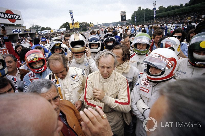 f1-italian-gp-1972-drivers-briefing-2.jpg