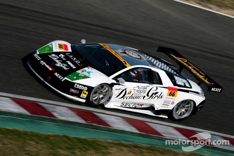 supergt-suzuka-2008-66-dgrq-murcie-rg-1-koji-yamanishi-atsushi-yogo.jpg