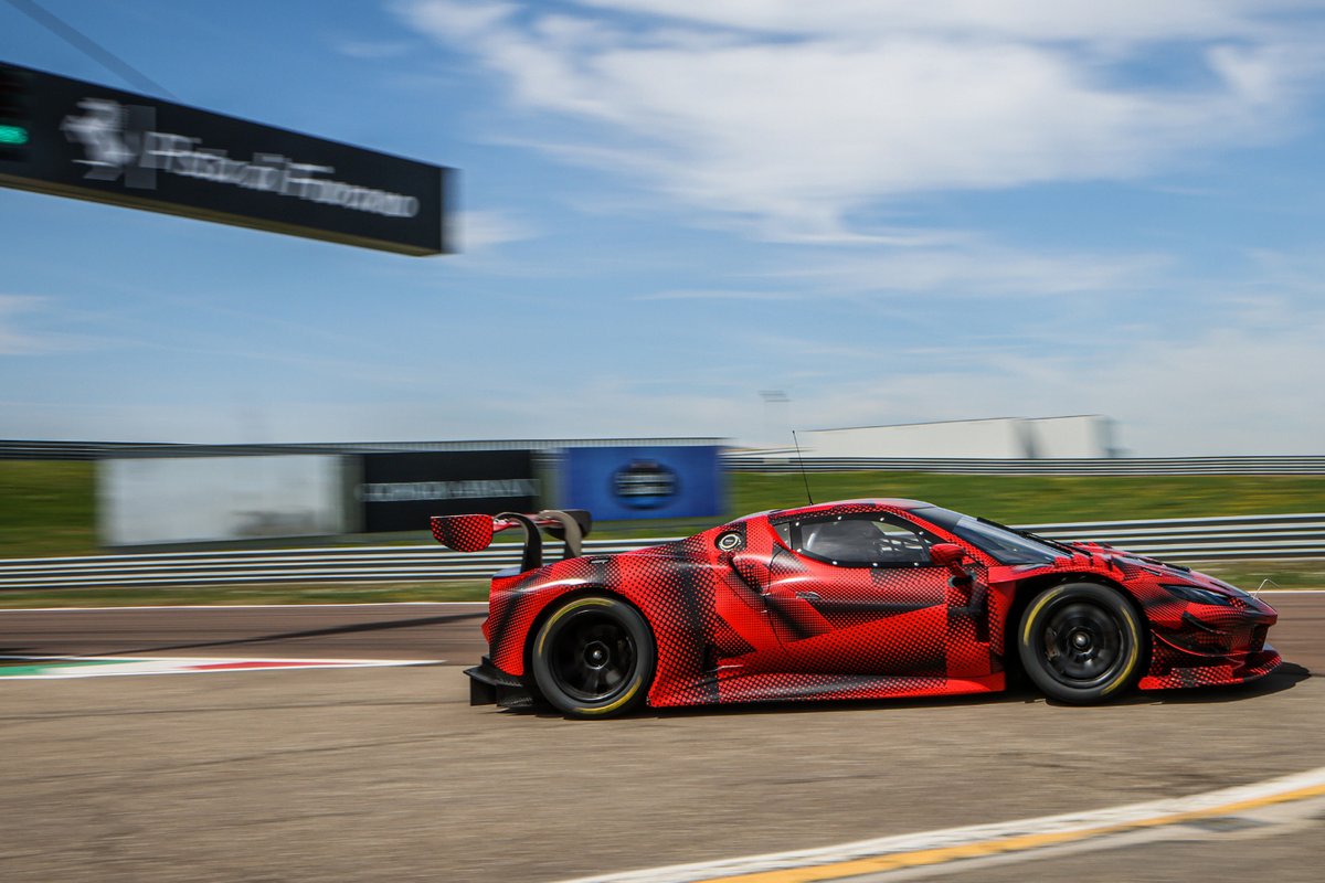 la-nuova-ferrari-296-gt3-a-fio-1.jpg