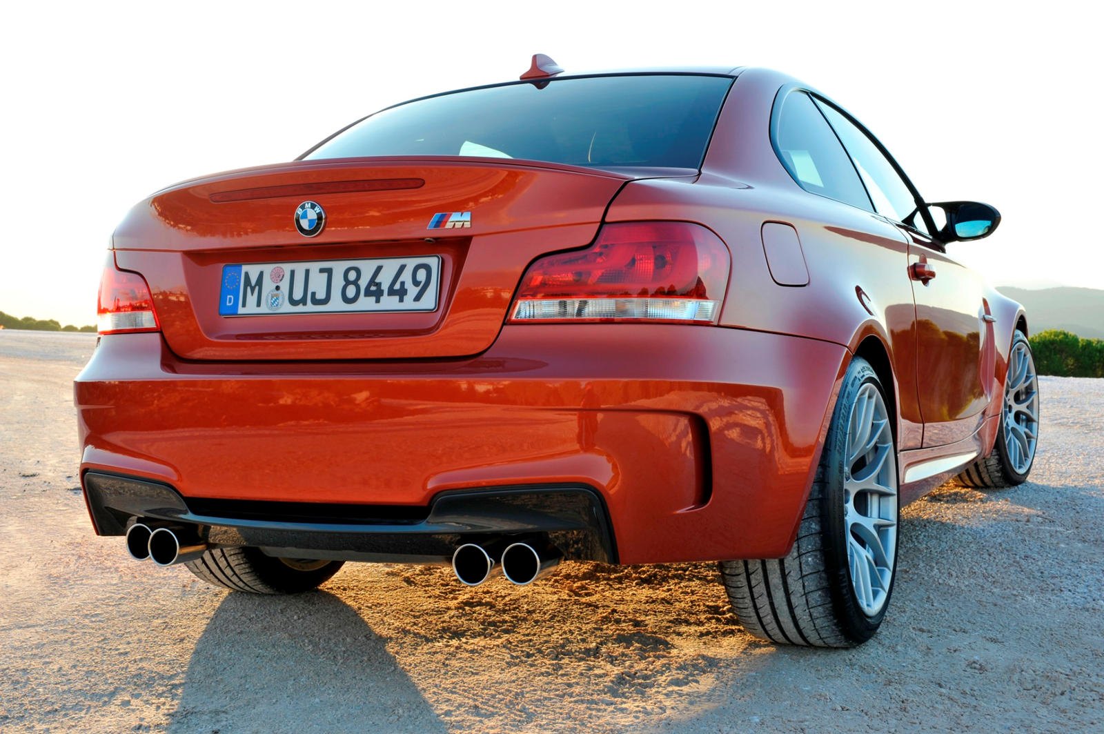 2011-bmw-1-series-m-rear-angle-view-carbuzz-450335-1600.jpg