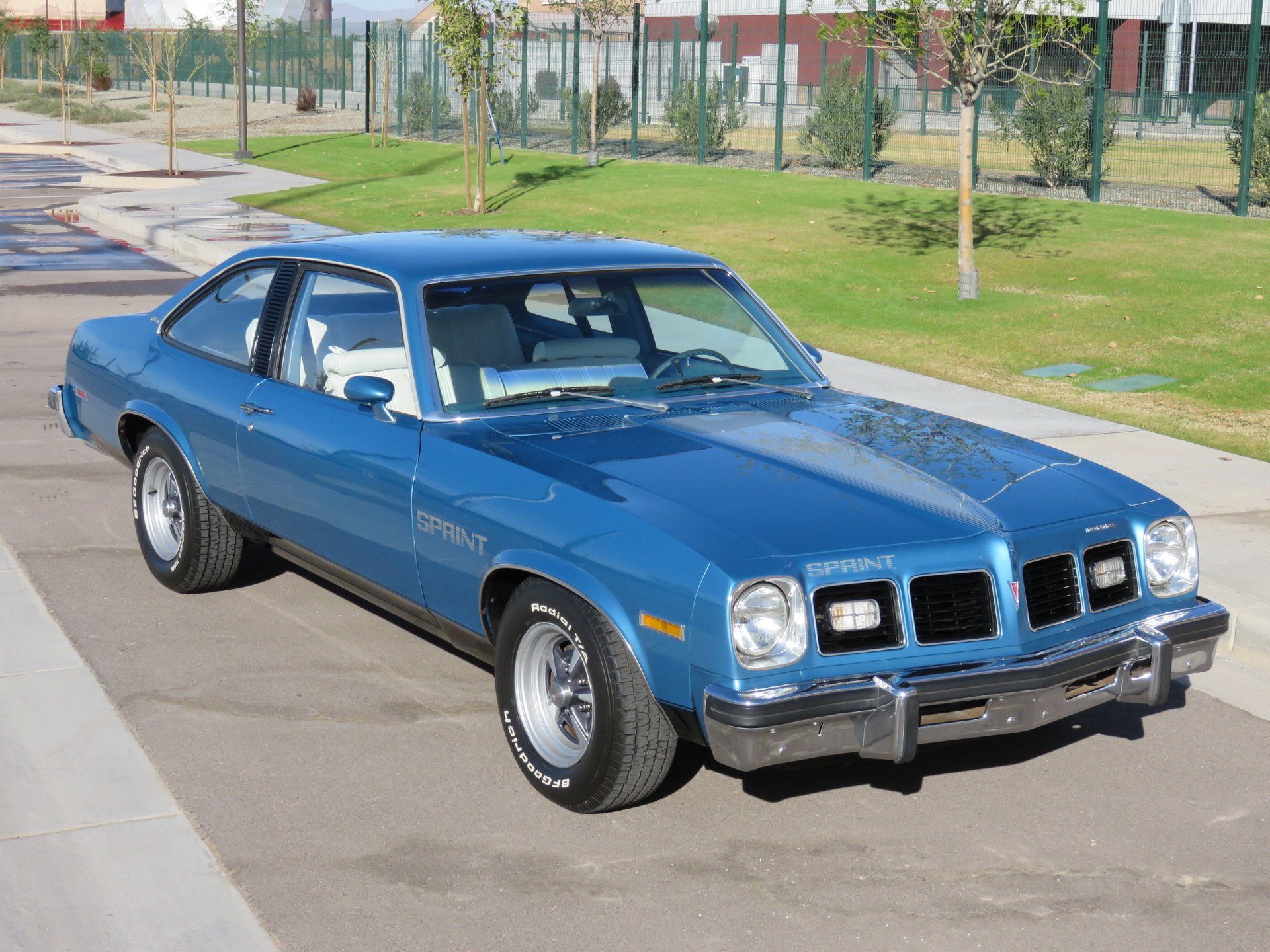1975-pontiac-ventura-sprint-custom