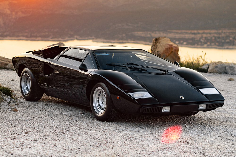 1975-Lamborghini-Countach-LP400-Periscopio-0-Hero.jpg