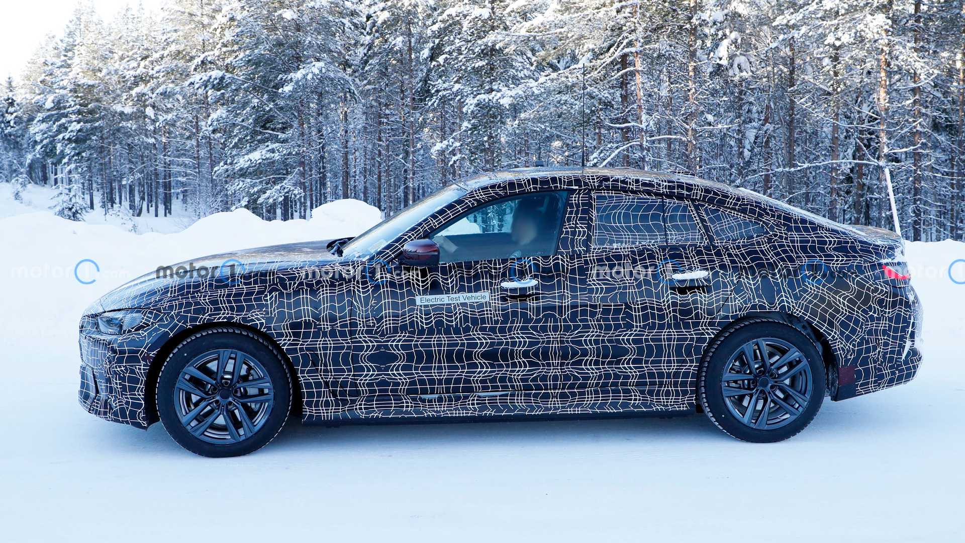 bmw-i4-new-spy-photo-side-view.jpg