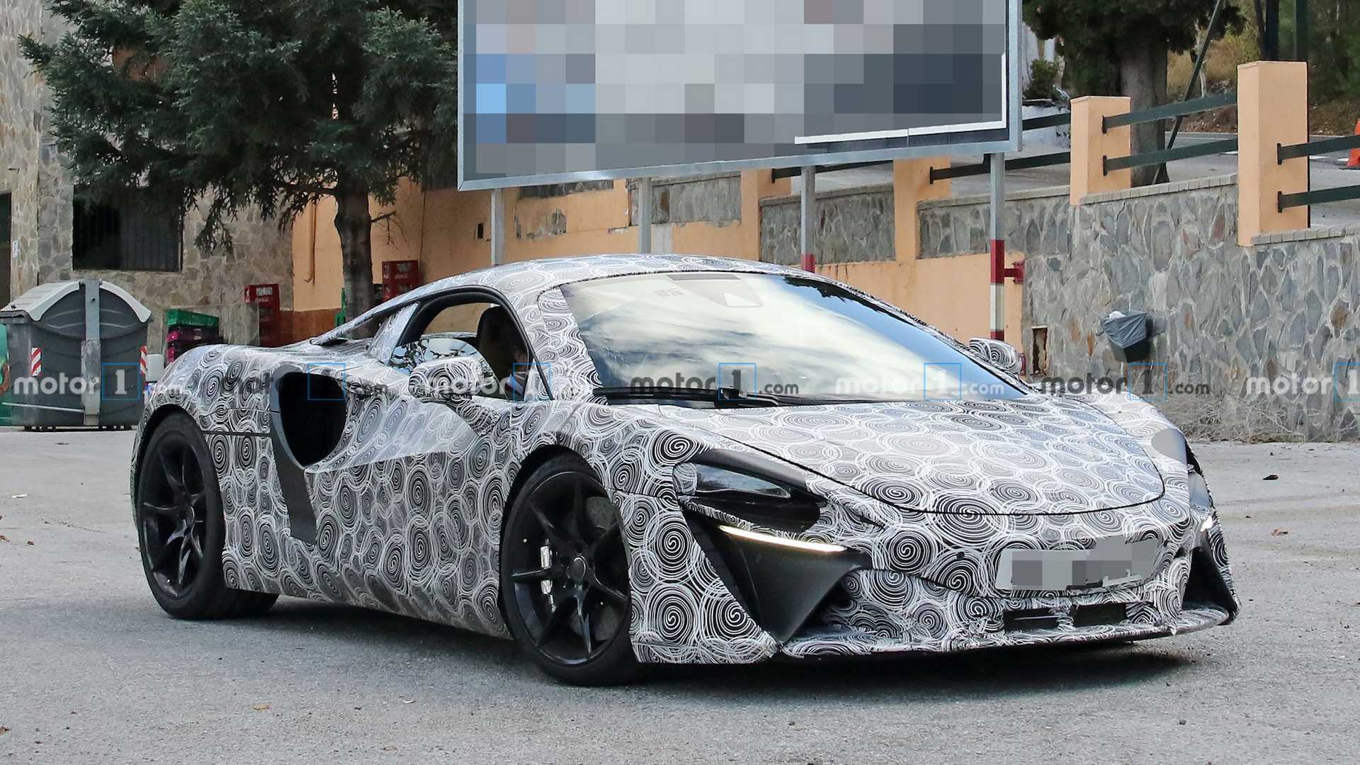 mclaren-hybrid-supercar-spy-photos.jpg