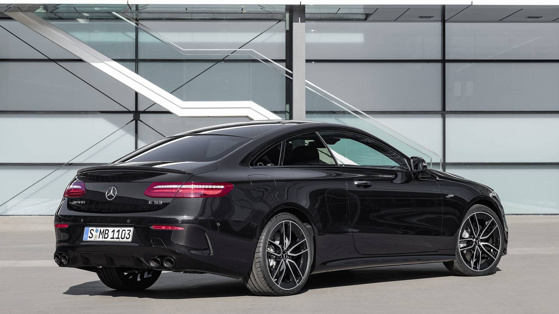 2019-mercedes-amg-e53.jpg