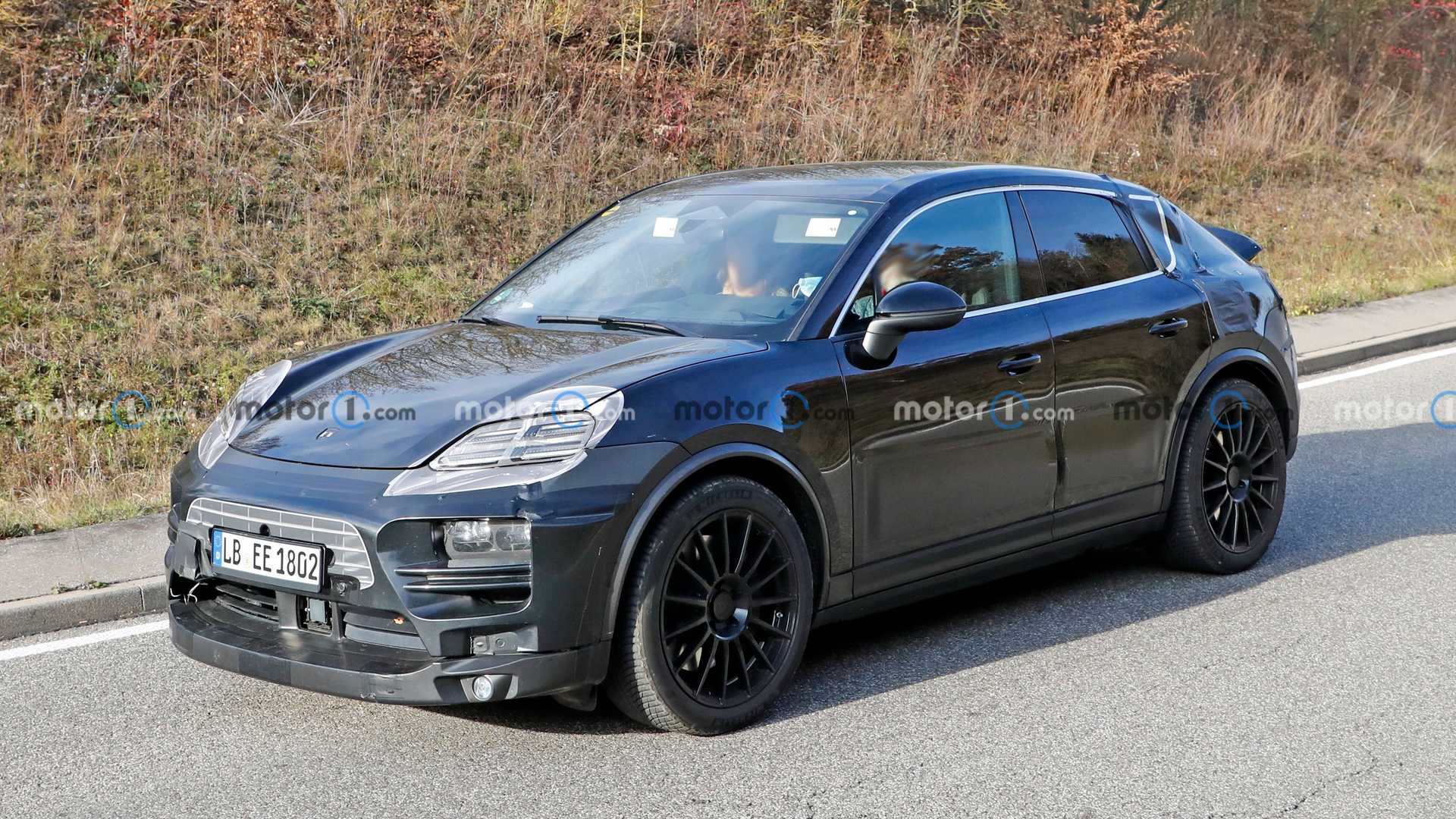 2023-porsche-macan-ev-spy-photo.jpg