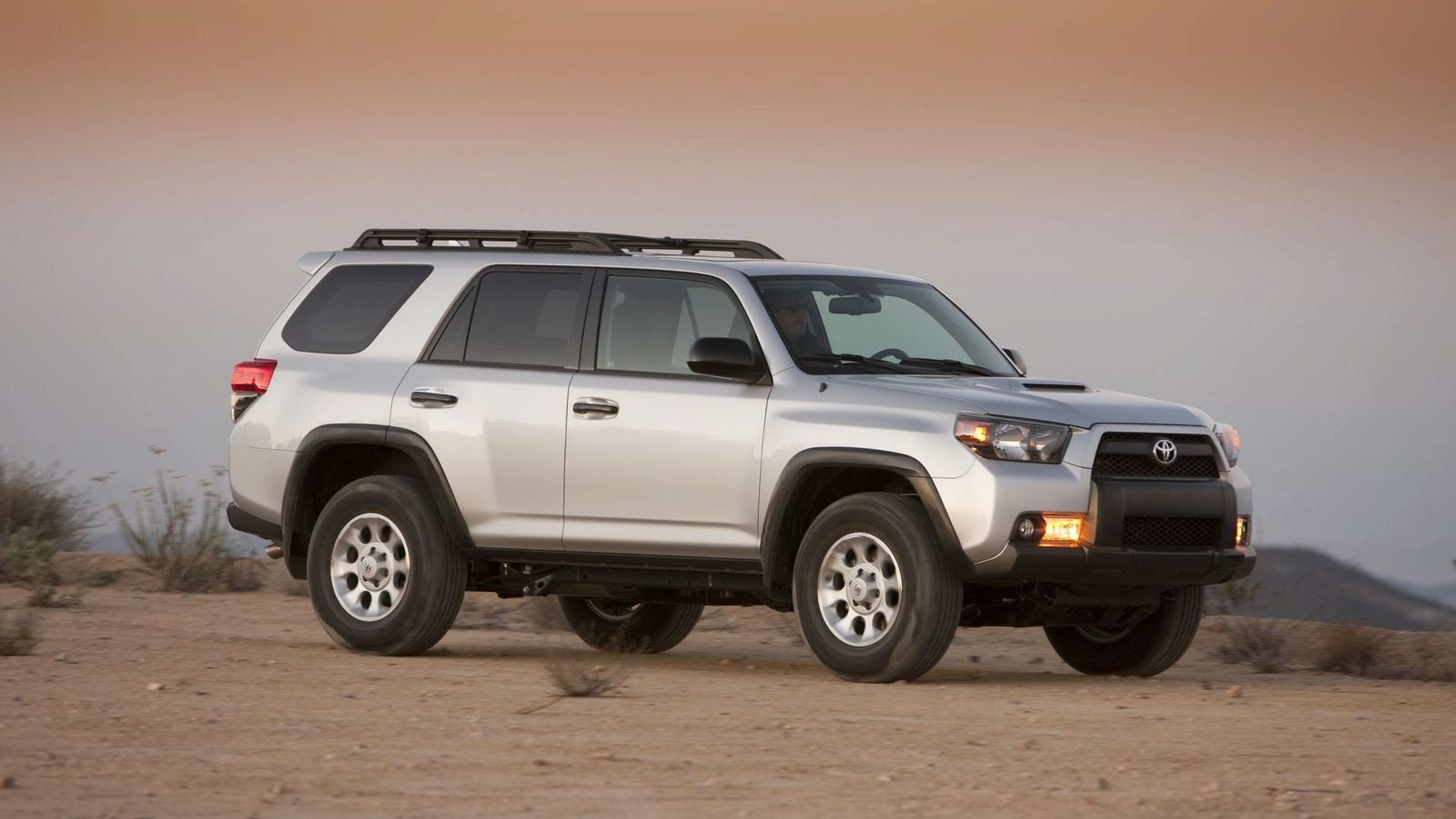 2009-183534-2010-toyota-4runner-trail1.jpg