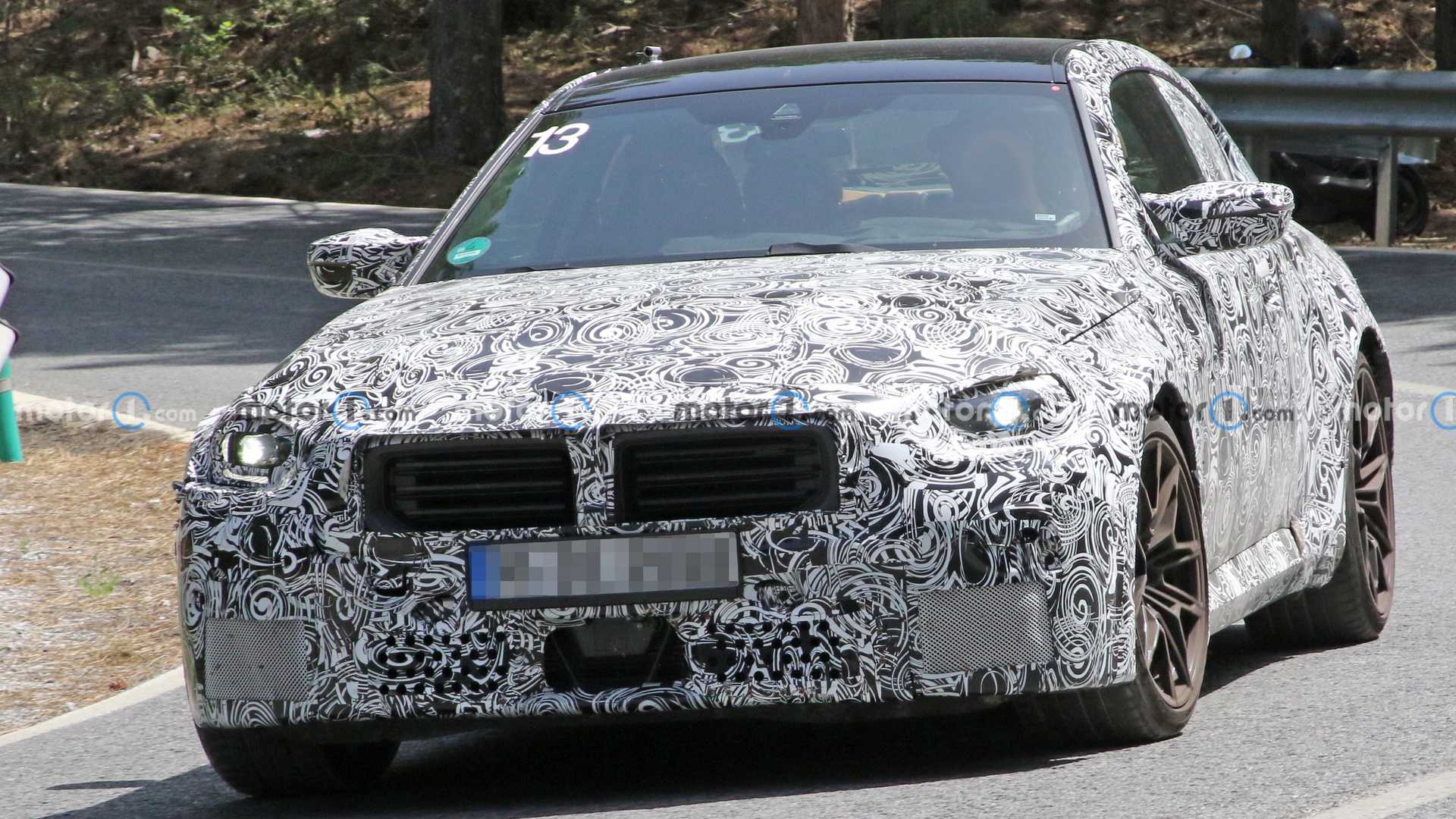 2023-bmw-m2-spied-with-exposed-grille.jpg