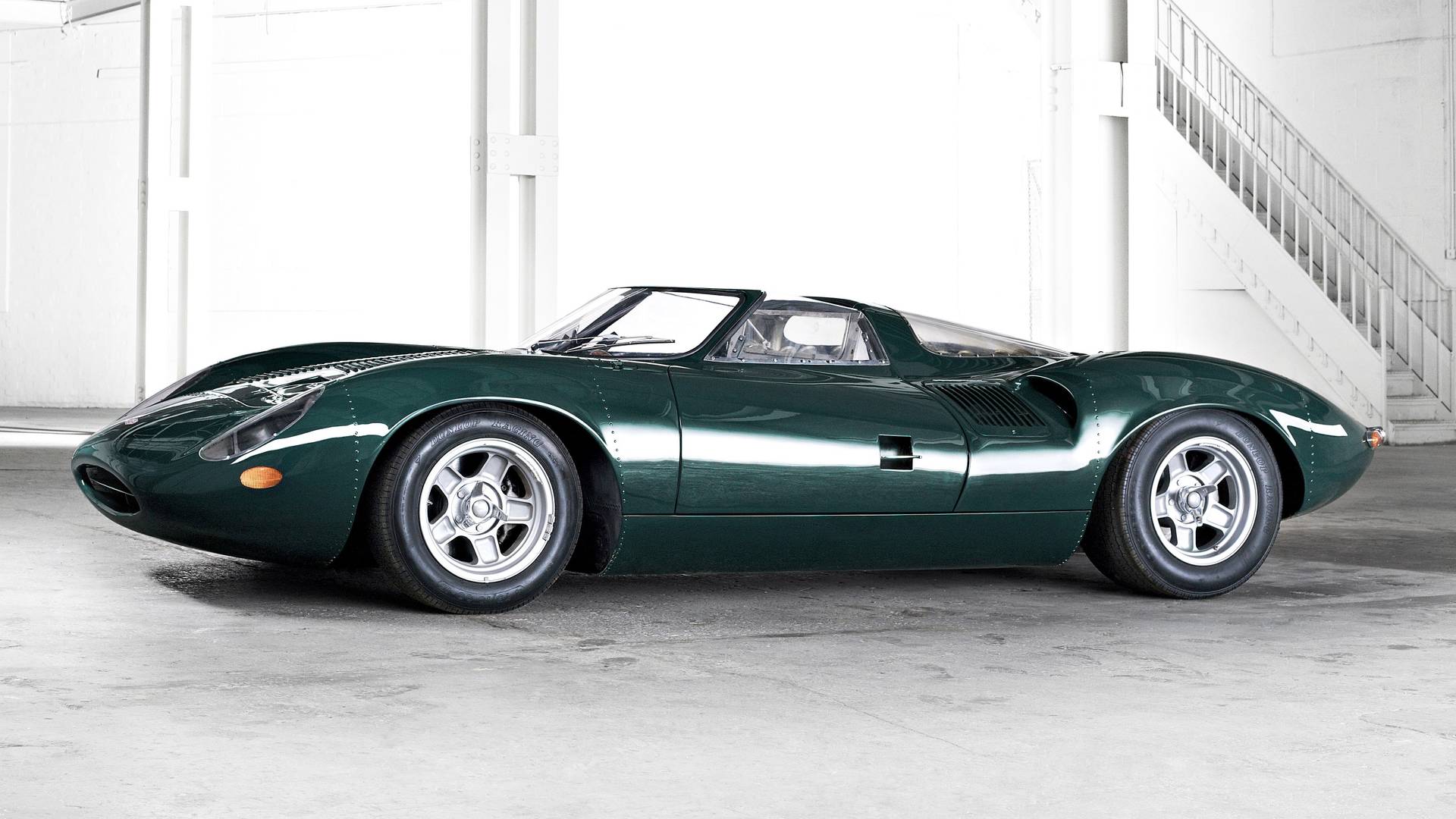 jaguar-xj13.jpg