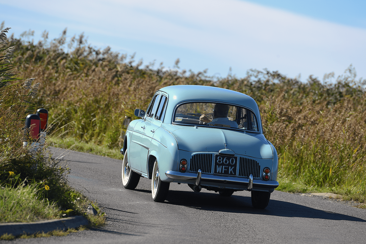 classic_and_sports_car_buyers_guide_renault_dauphine_WW_on_the_road.png