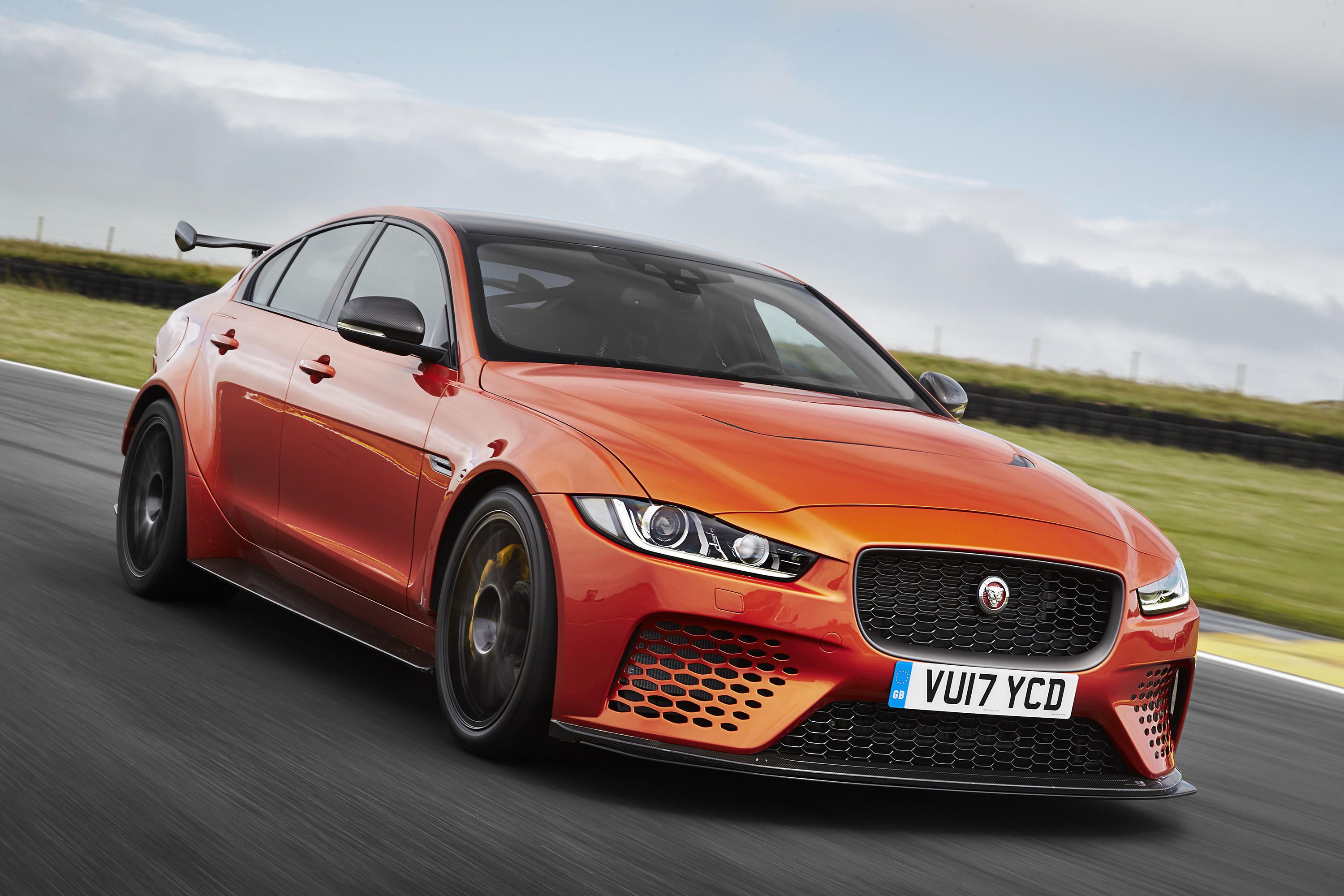 jaguar-xe-sv-project-8-1.jpg