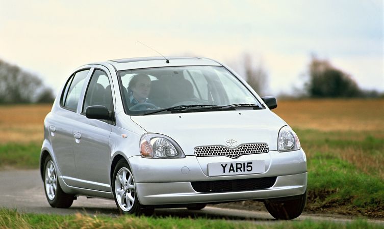 Yaris-1-08.jpg