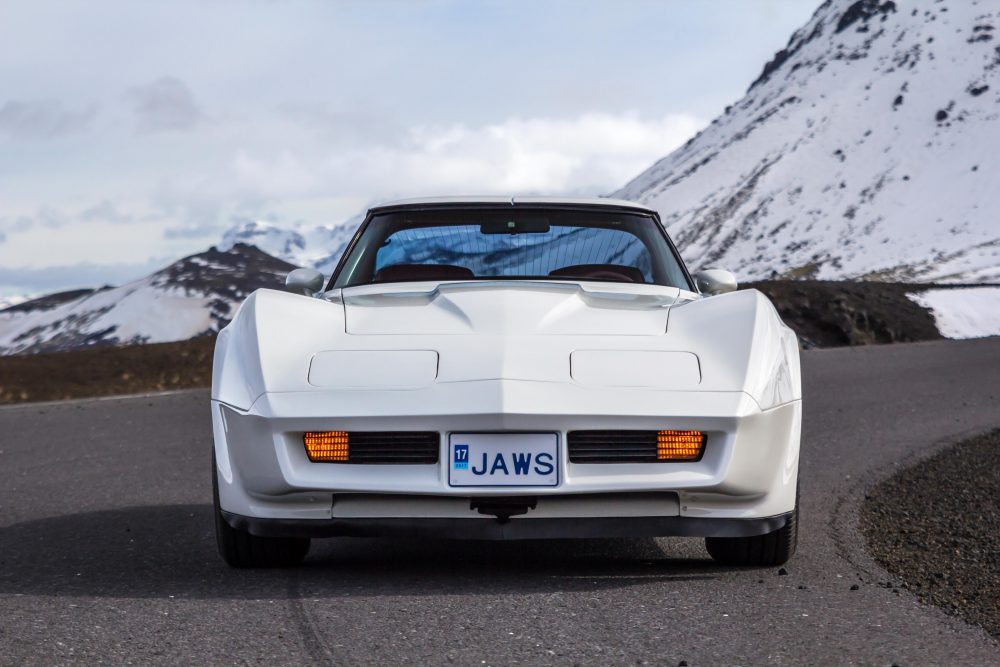 this-corvette-is-strangely-perfectly-at-home-in-iceland-1476934419108-1000x667.jpg