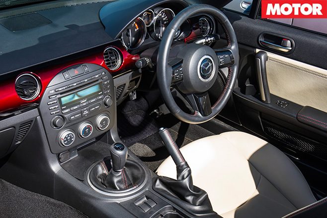 mazda-mx-5-nc-interior.jpg