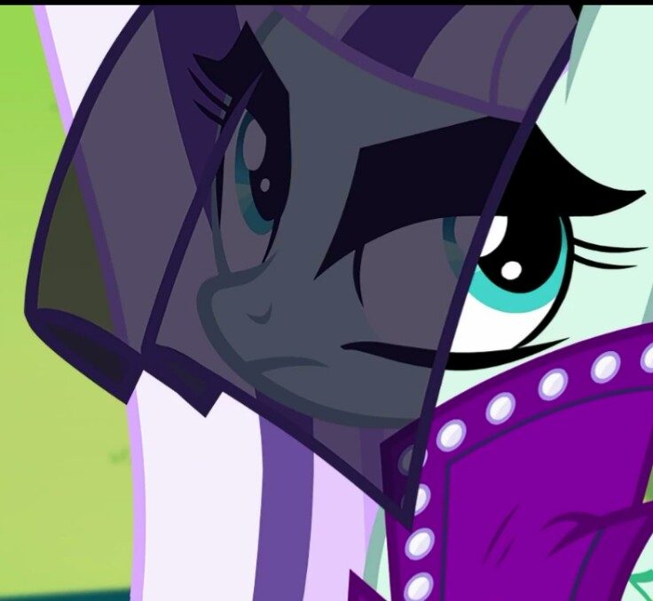 1027095__safe_screencap_spoiler-colon-s05e24_the+mane+attraction_countess+coloratura.jpg