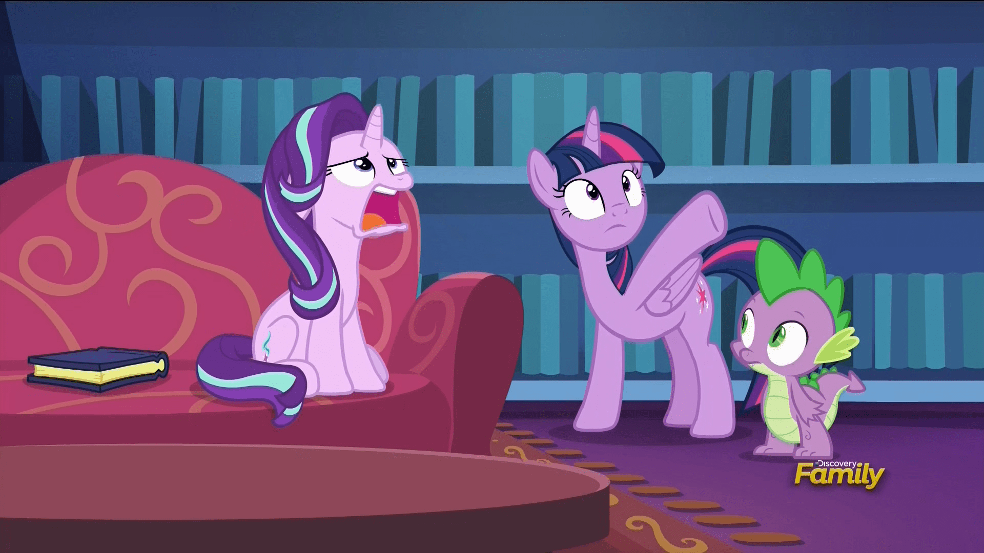 1257151__safe_twilight+sparkle_screencap_princess+twilight_spoiler-colon-s06e21_every+little+thing+she+does.png