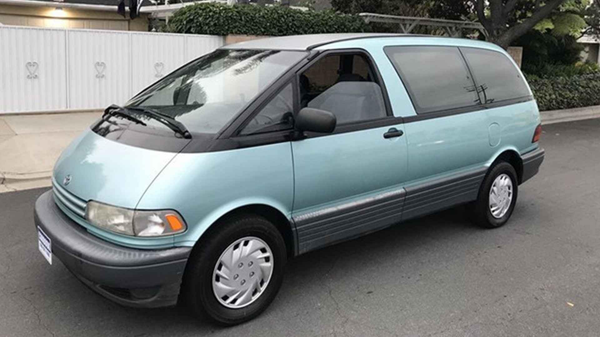 1996-toyota-previa-for-sale.jpg