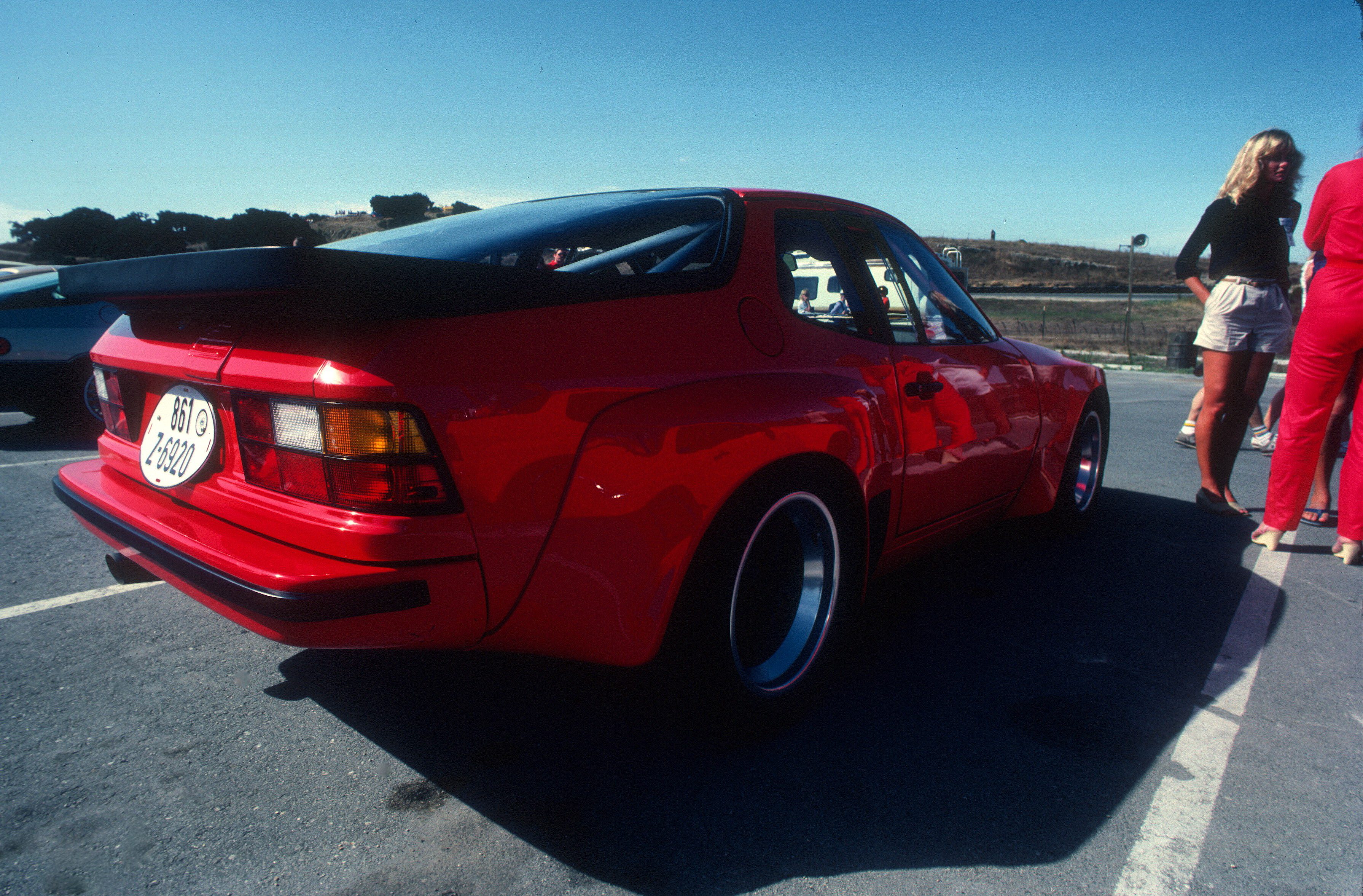 monterey-historics_porsche-_laguna-seca_77c_aug-82.jpg