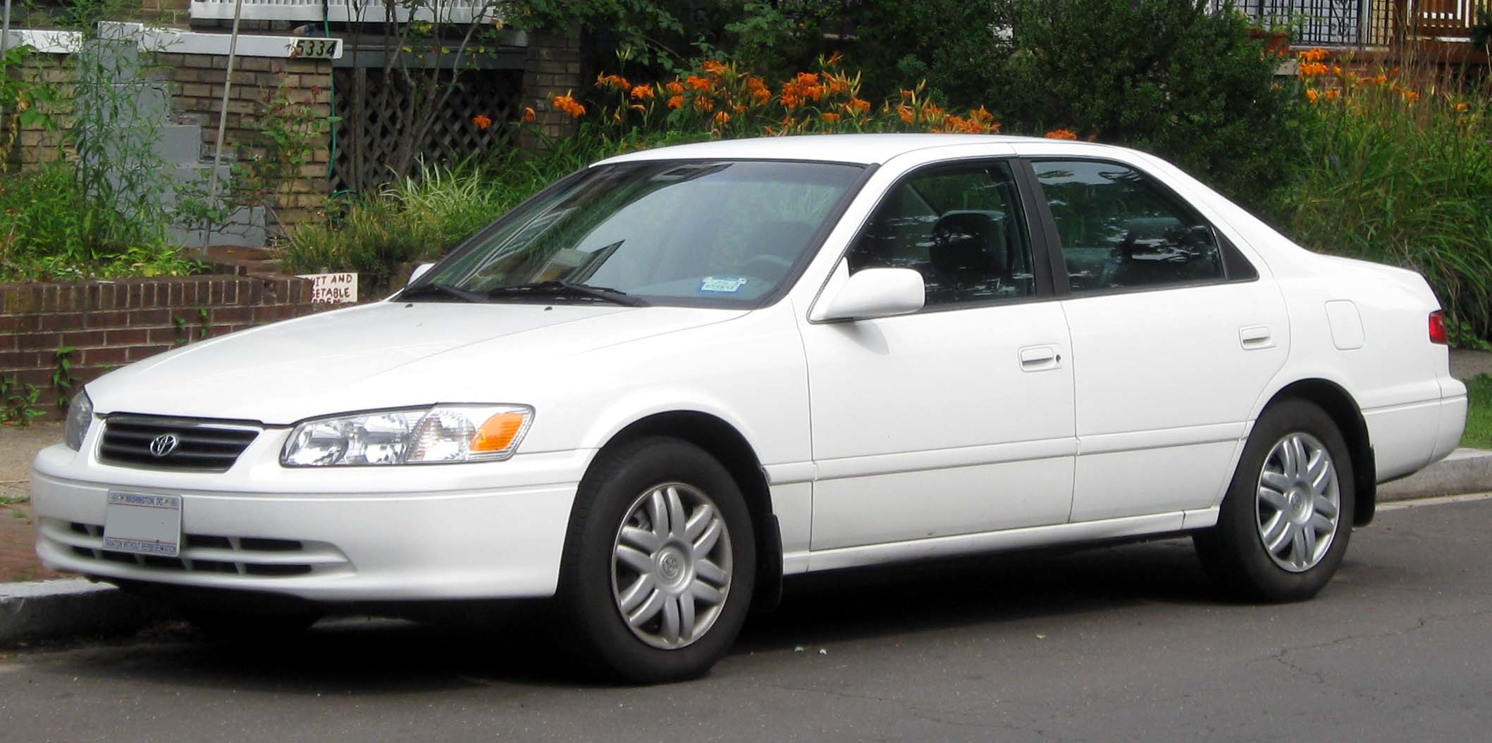 2000-Toyota-Camry_19047.jpg