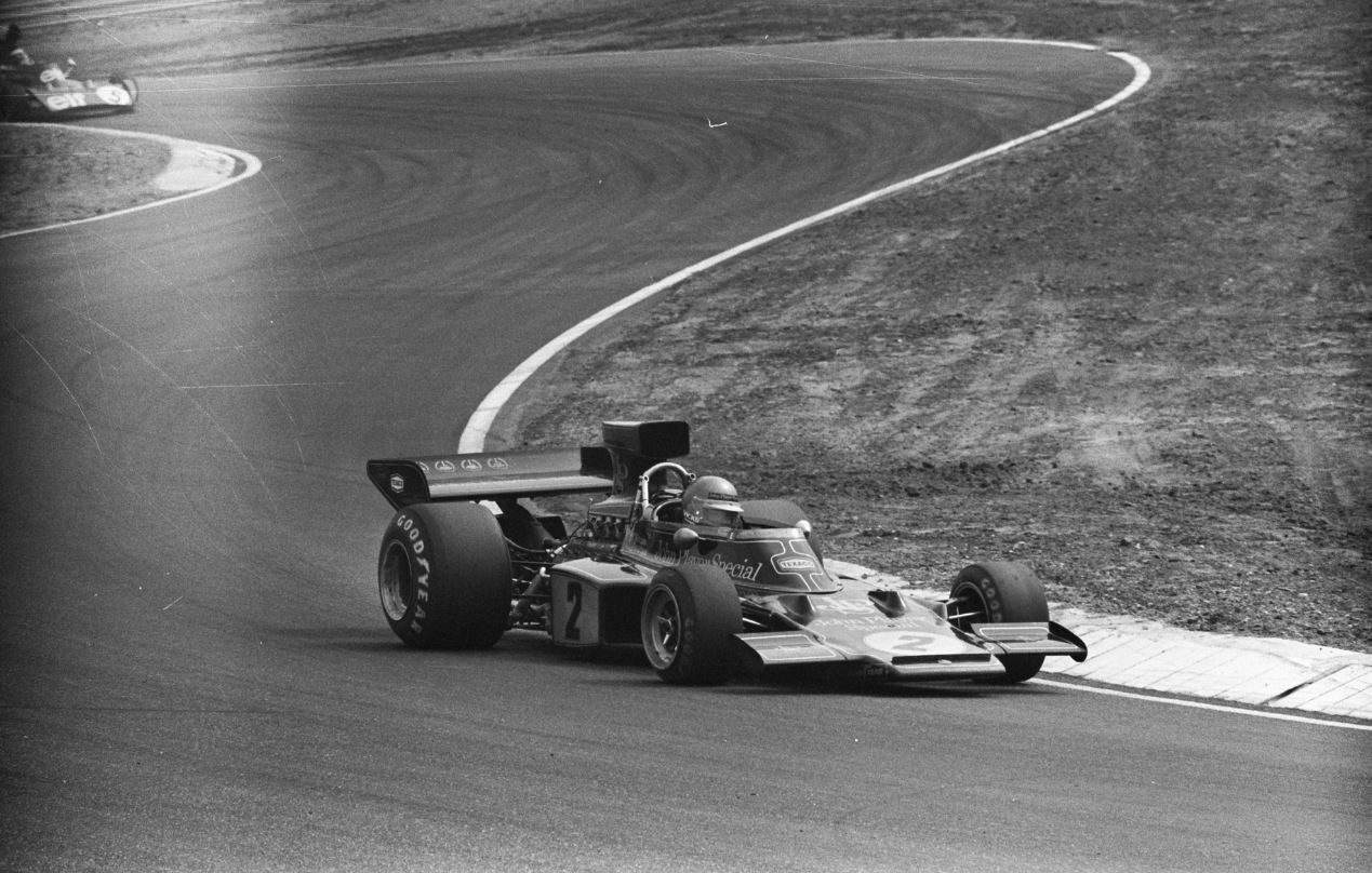 Ronnie-Peterson-1973-Dutch-Grand-Prix-Lotus-72.jpg