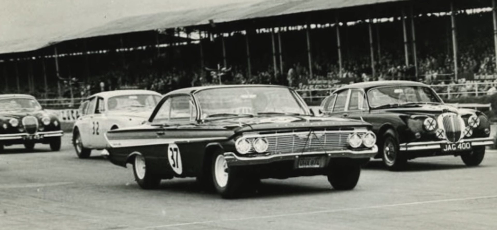 Dan-Gurneys-Chevrolet-Impala-SS-02.jpeg